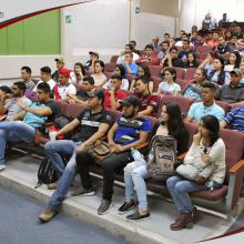 Alumnos de Agronegocios y Agrobiotecnología del Centro Universitario de la Ciénega sede La Barca 