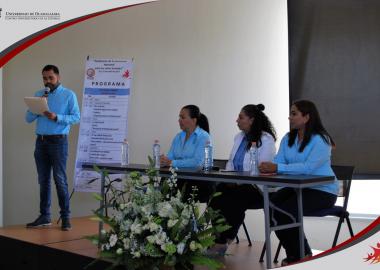 Presidium del 7° Foro de Comercio Internacional integrado por las Maestras Anisse Mussalem Enríquez, Adriana Guzmán Castañeda y Alejandra Castañeda Núñez